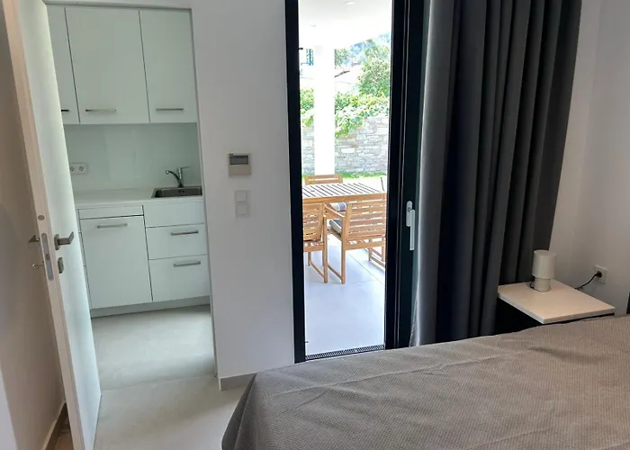 House Thomi * 스칼라 포타미아스